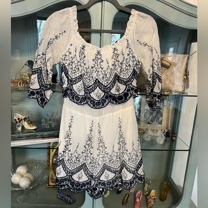 Soieblu tiered shorts romper with lace detail - size L